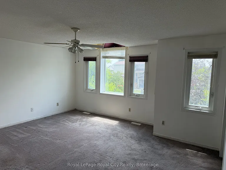 206 Rickson Ave — Photo 13