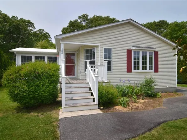 100 Starlight Dr, South Kingstown, RI 02879