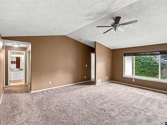 2nd image of 1840 Chemawa Rd NE
