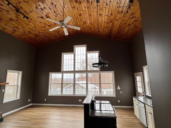 2nd image of 308 Glowing Hearth Ln