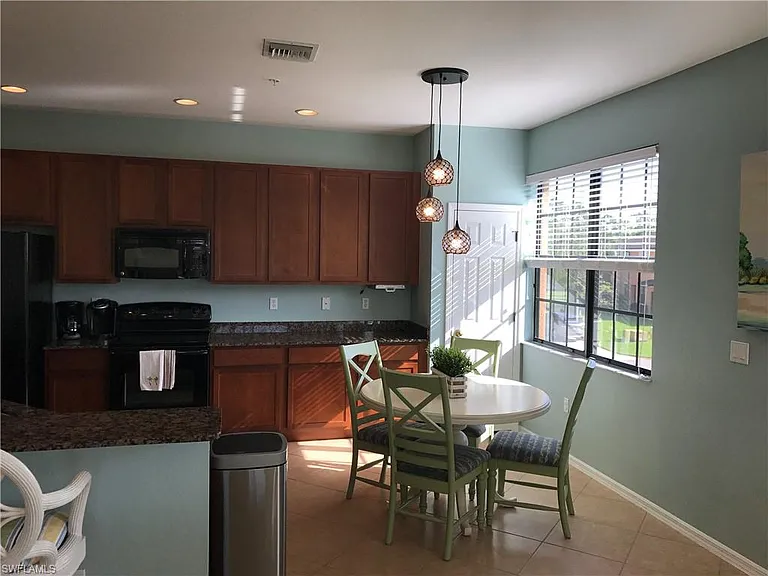 3783 Pino Vista Way #201 — Photo 4