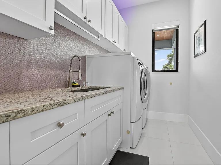 334 Isle Of Capri Dr — Photo 82