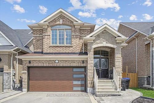 2172 Dawson Cres Photo 1