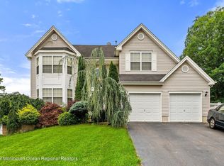 5 Tradewinds Ave, Barnegat, NJ 08005