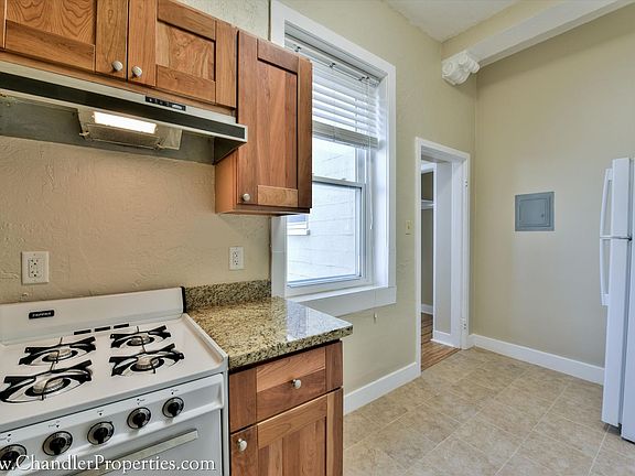 5th image of 50 Cutler Ave APT 201