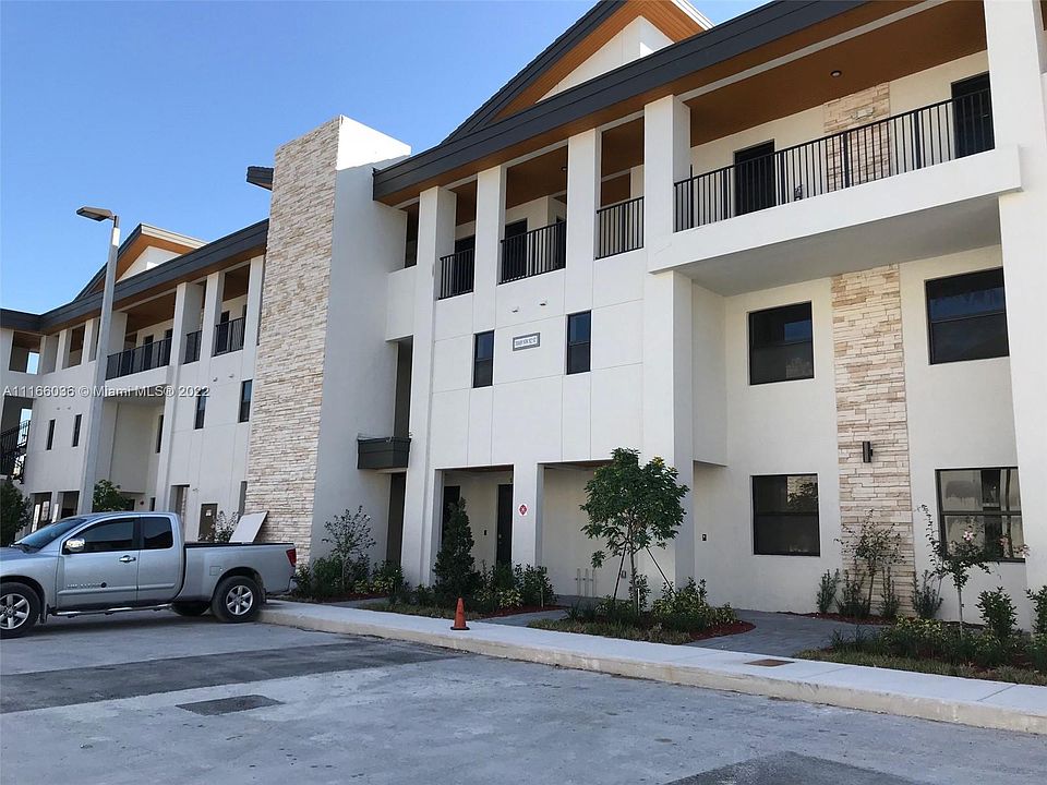1st image of 10449 NW 82nd St Unit 6