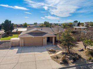 6924 Redondo Peak Rd NE, Rio Rancho, NM 87144