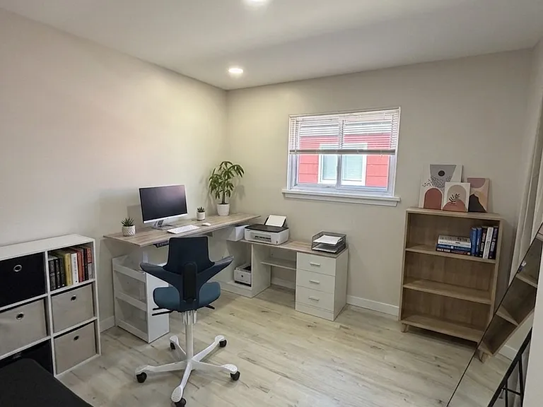 1644 E Woodruff Ave — Photo 13