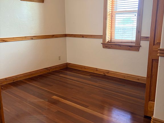 4th image of 445 E Main St #5