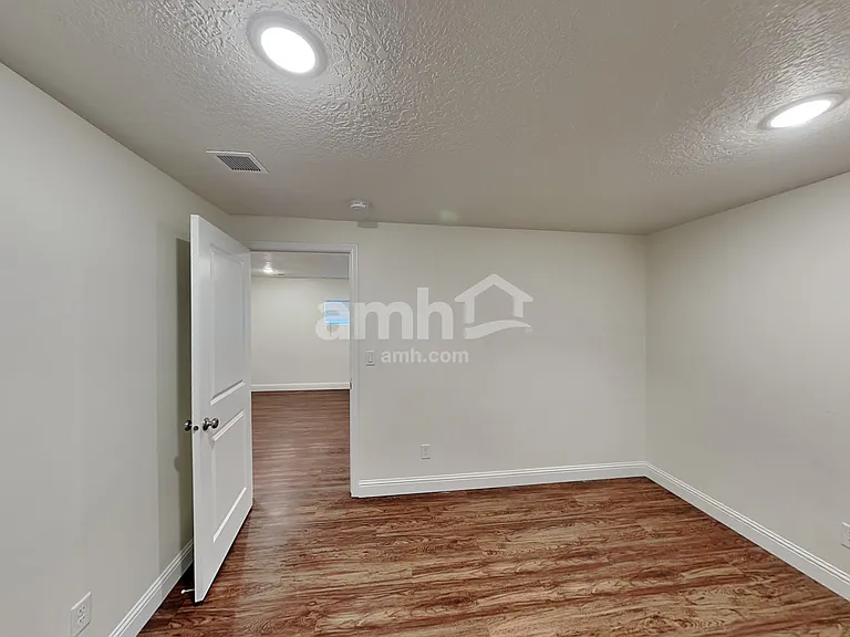 6094 W South Jordan Pkwy — Photo 10