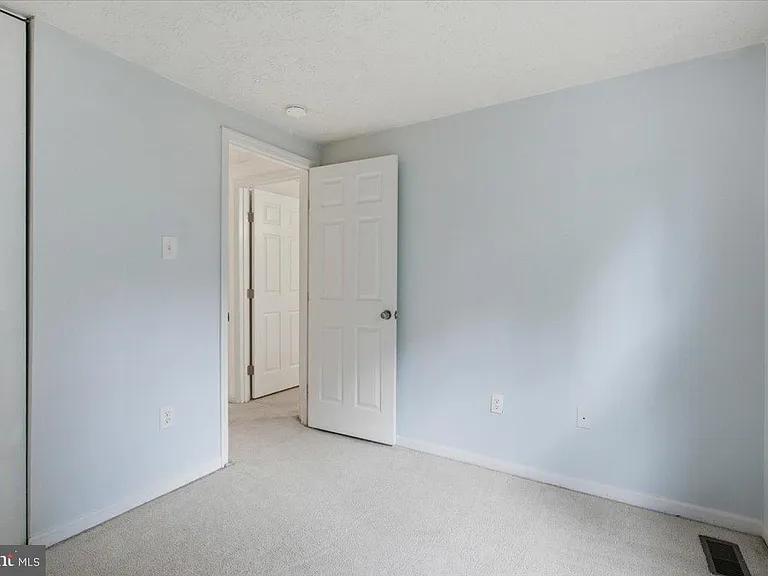 508 Palmspring Dr — Photo 32
