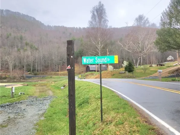 7 Water Sound Drive, Elk Park, NC 28622