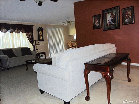 3rd image of 11825 SE 261st Pl