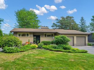 2321 Hillary Ave, Ottawa, ON K1H7J2