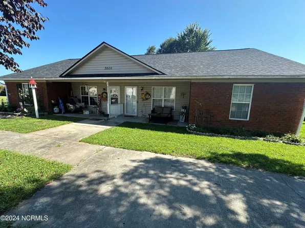 3866 W West Wilson Street, Farmville, NC 27828