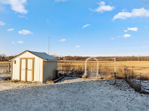 5th image of 518 Foxtail Dr