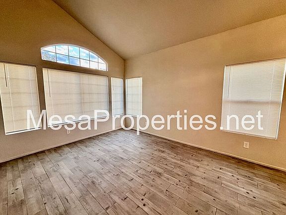 3rd image of 12914 Tiburon Dr