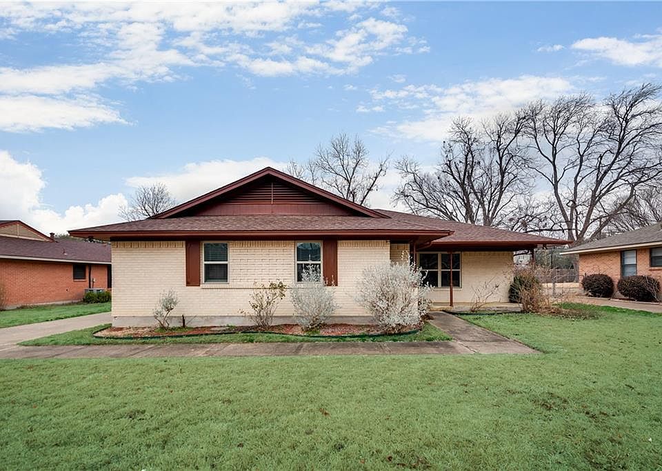 1st image of 2009 Patricia Ln