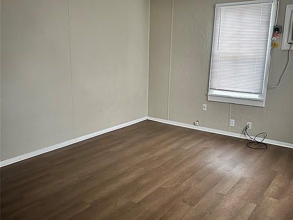 4th image of 315 Virginia St