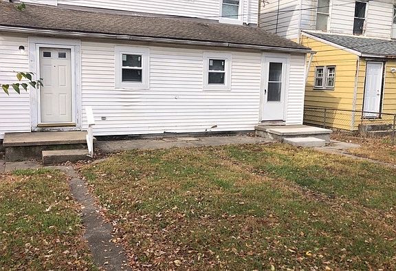 3rd image of 226 Deeds Ave