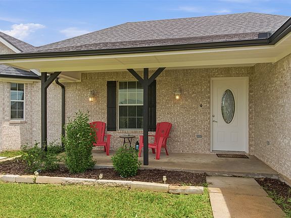 2nd image of 137 Judah Cir