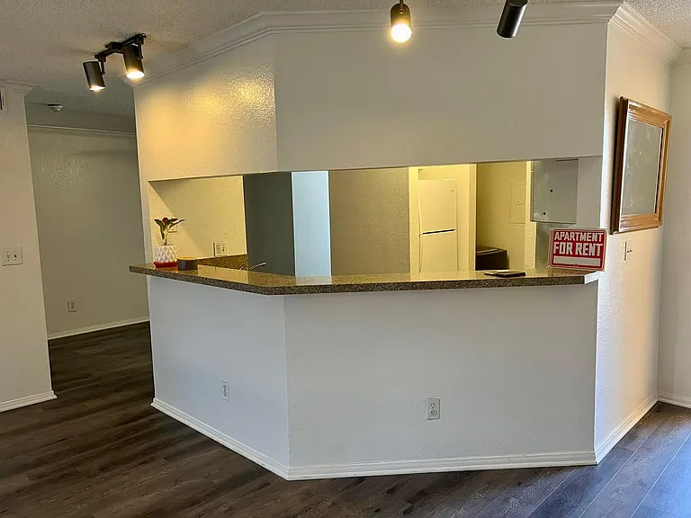 Breakfast nook, granite countertops