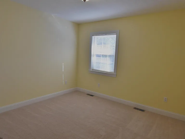208 Timber Ridge Rd — Photo 13