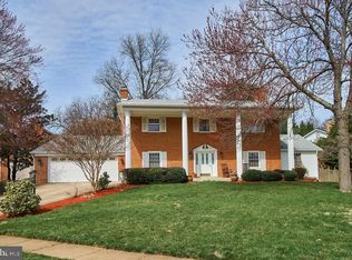 1332 Macbeth St, Mc Lean, VA 22102