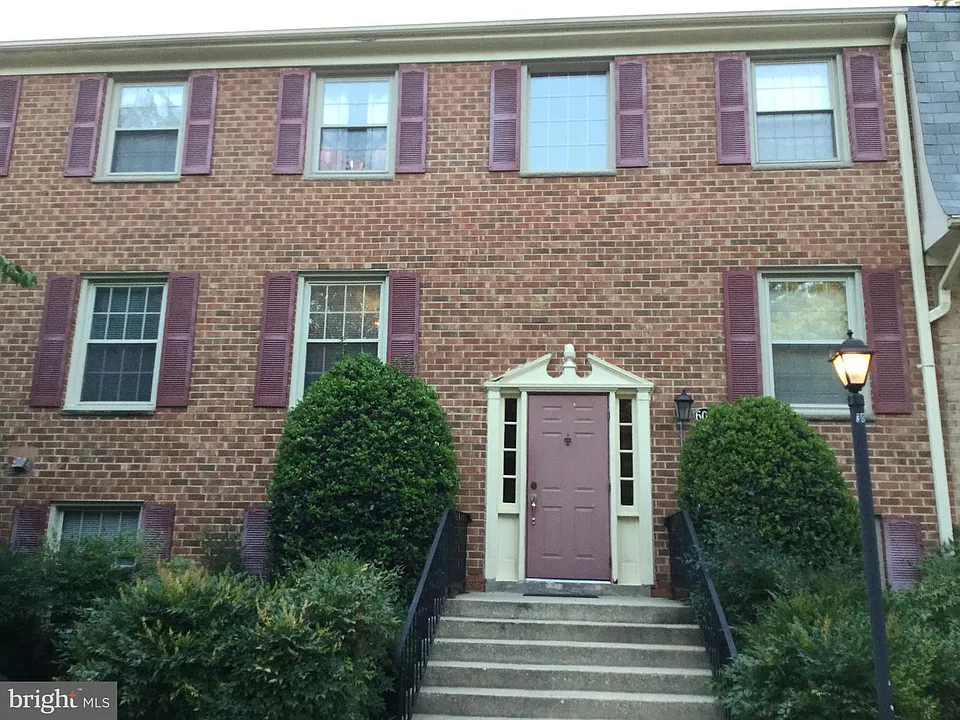 6032 Westchester Park Dr #302