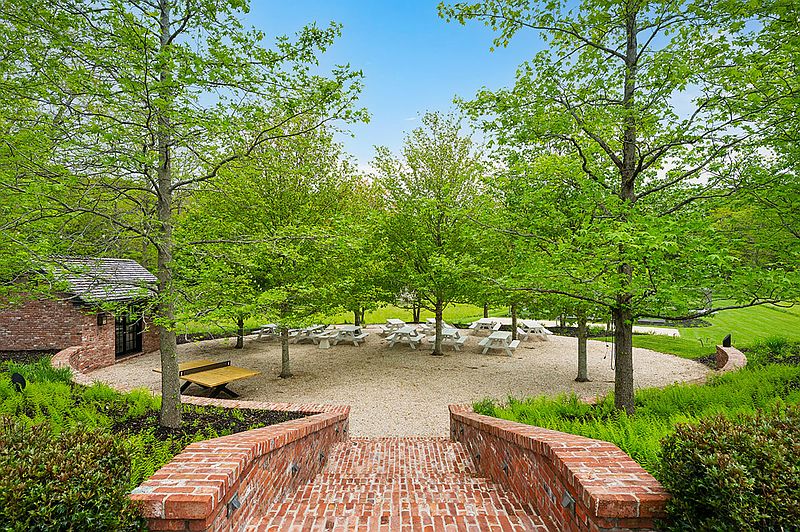 772 Middle Line Hwy, Sag Harbor, NY 11932 | Out East