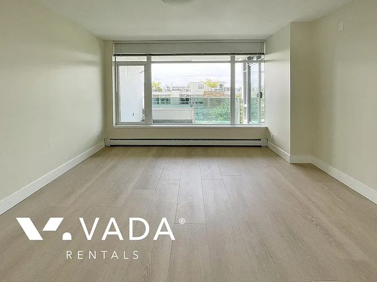 1320 Chesterfield Ave #405 — Photo 9