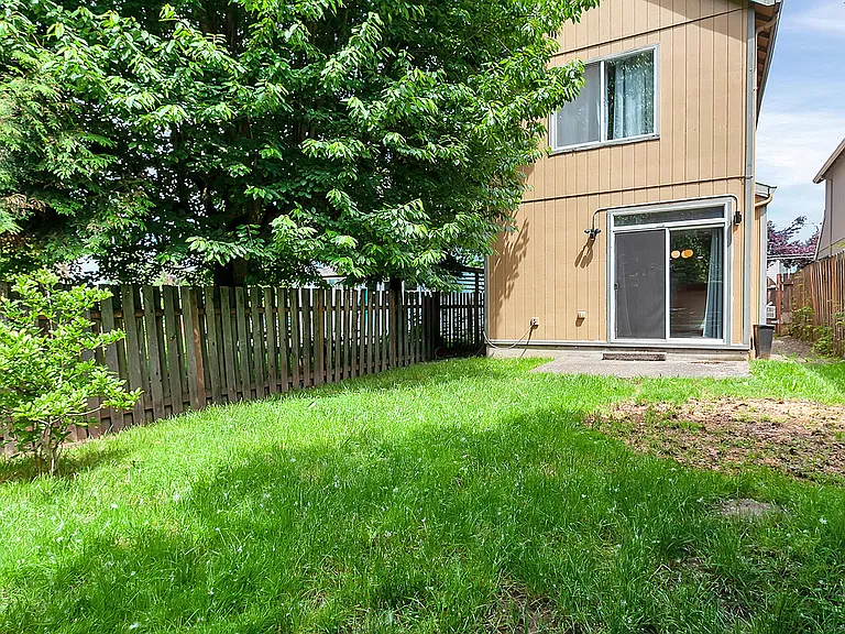 9817 N Clarendon Ave — Photo 38