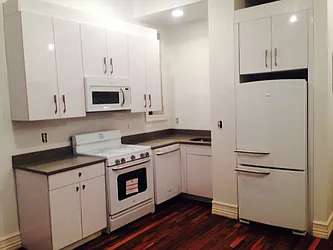 Rented by Rita S Citrin, LREB