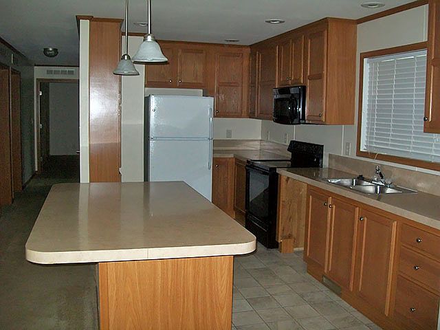 2nd image of 36 Menlo Park Dr