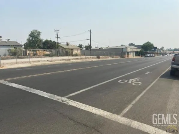 2415 Alta Vista Dr, Bakersfield, CA 93305