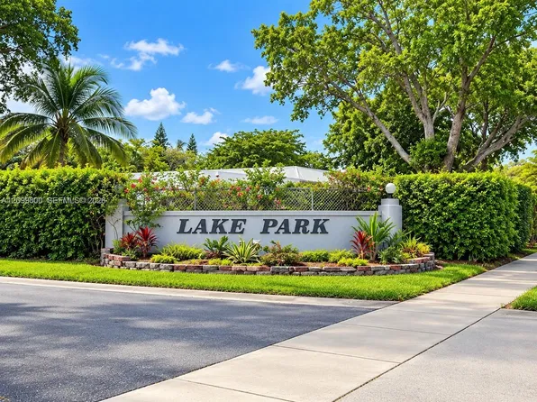 850 SW 138th Ave APT 310D, Pembroke Pines, FL 33027