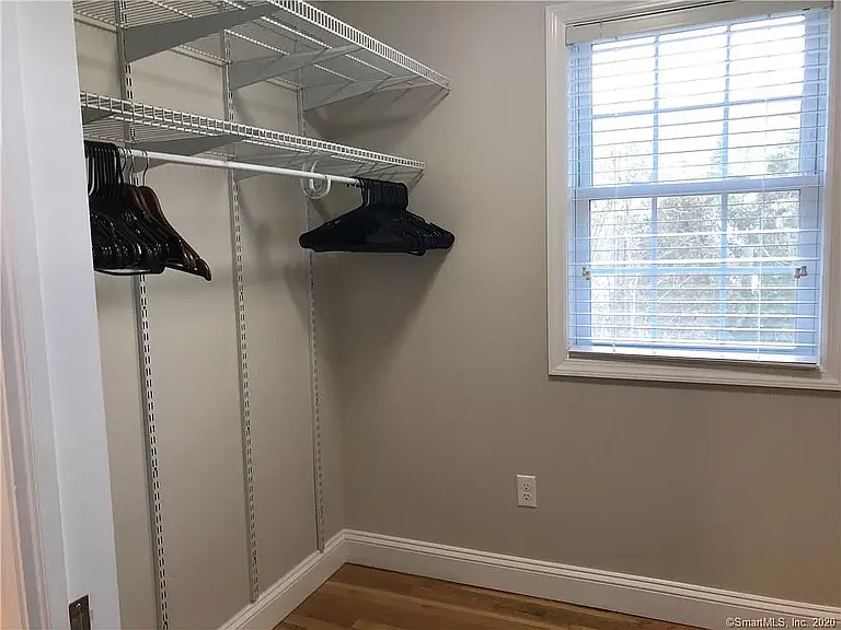 16 Ledge Ave #2 — Photo 12