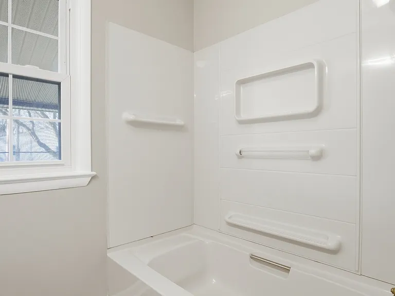 1210 Pansy St — Photo 22
