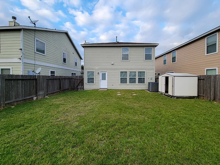 20759 Cypress Crescent Ln — Photo 20