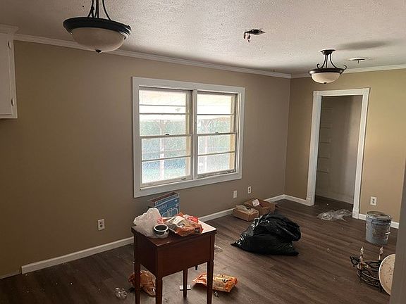 5th image of 1609 Jollit Ave