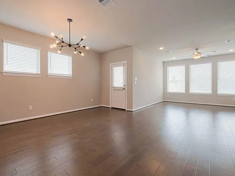 29310 Sweet Orange Ct — Photo 7