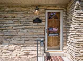 N87W15824 Kenwood Blvd, Menomonee Falls, WI 53051