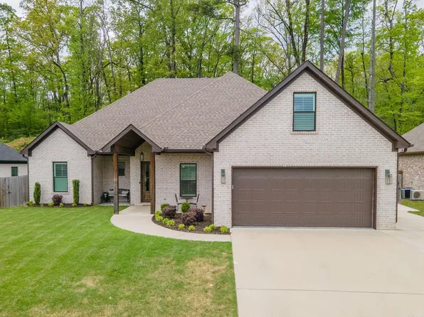 7901 S Shoreline Blvd, Benton, AR 72019