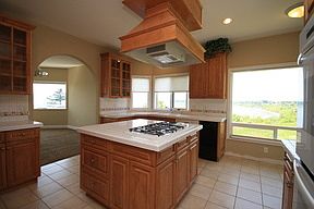 4th image of 909 Marine Dr Unit 102