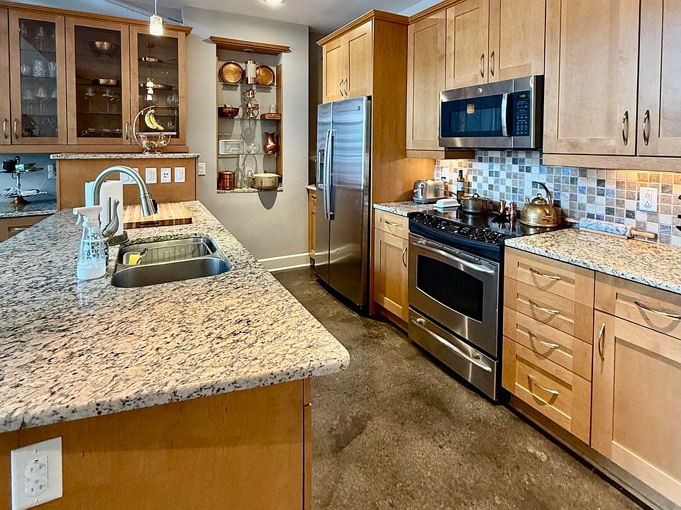 1st image of 2608 Erwin Rd Unit 418