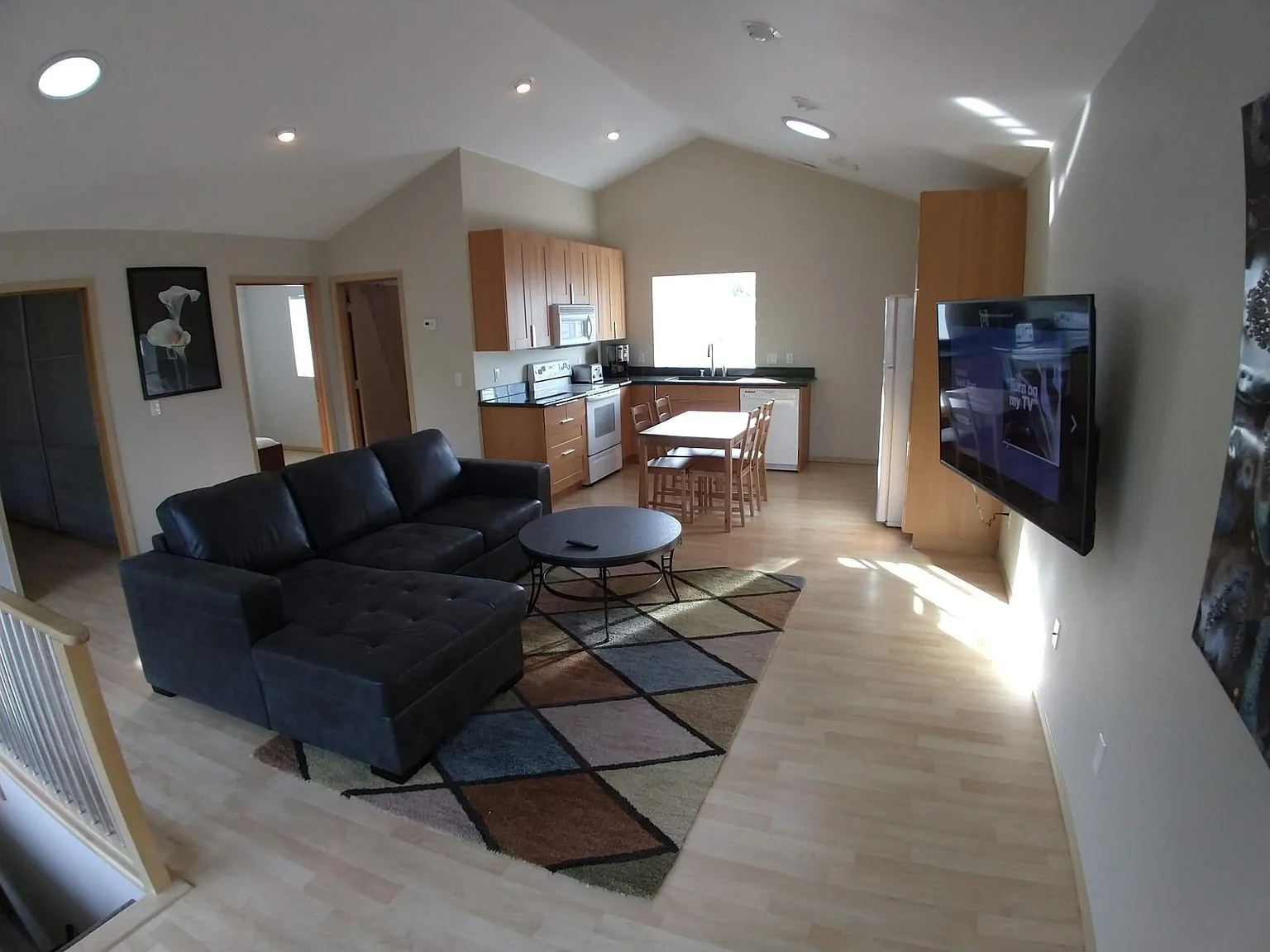 2 bed, 720 sqft, $2,900 — Photo 1