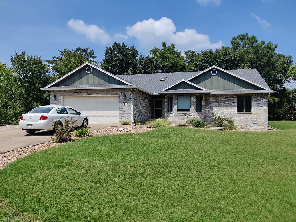 1st image of 48 Magrath Cir