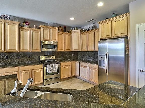 5th image of 26525 W Potter Dr