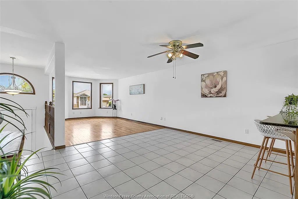 5 bed, $3,000 — Photo 4