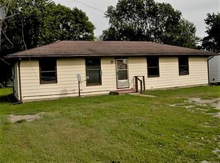 465 S Laughlin St, Lyons, IN 47443